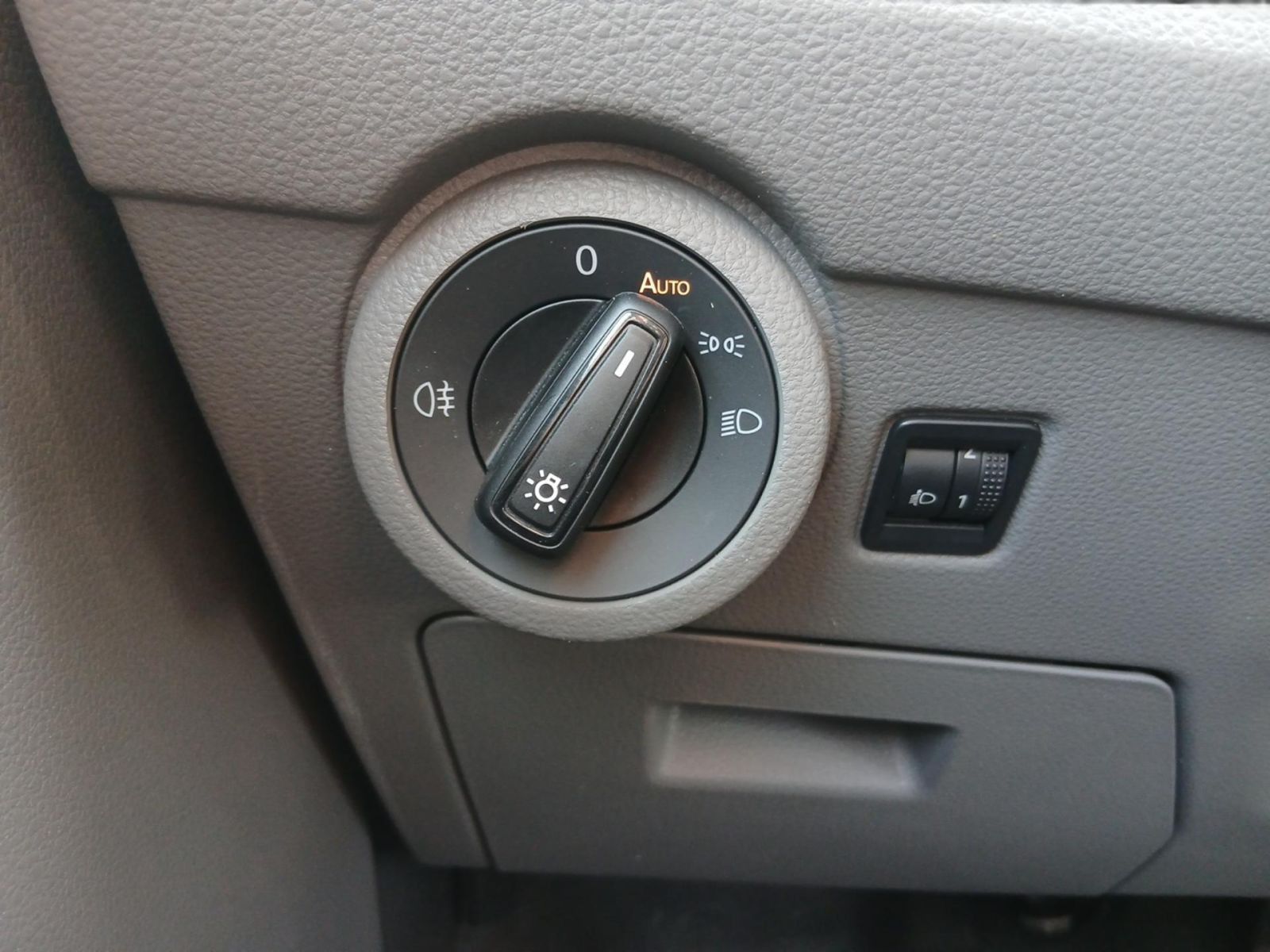 Volkswagen T6 Kombi - Bild 16