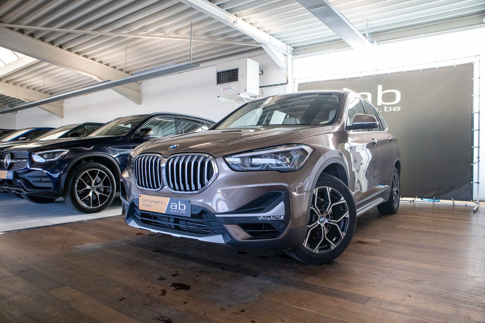 BMW X1 18i, X-LINE, FACELIFT, MEMORY SEATS, CAMERA, 