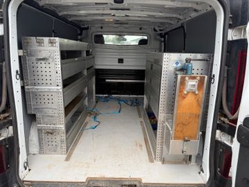 Opel Vivaro - 8