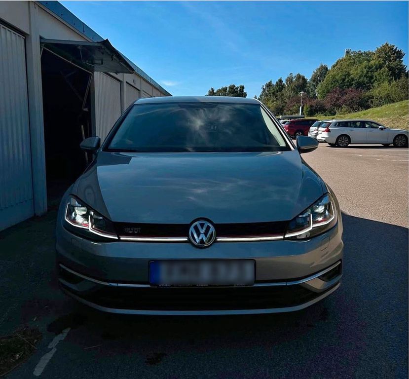 Image of Volkswagen Golf