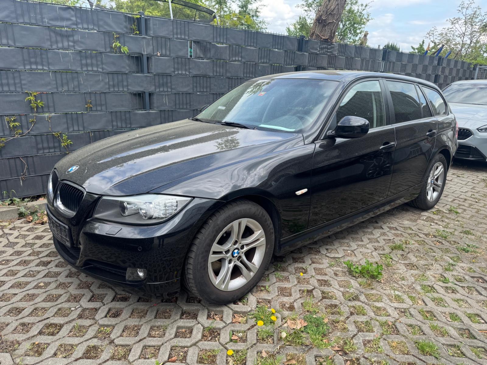 BMW 320i Touring Edition Lifestyle Automatik Xenon