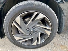 Fahrzeugabbildung Hyundai i20 1.0 KLIMA KAMERA CARPLAY ALLWETTER ALU