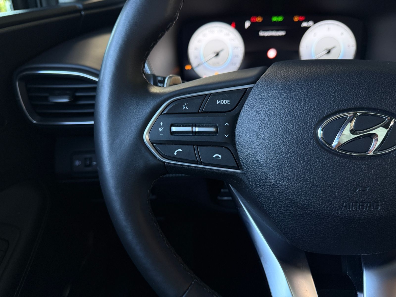 Fahrzeugabbildung Hyundai SANTA FE Prime 4WD KRELL 360° HUD AHK