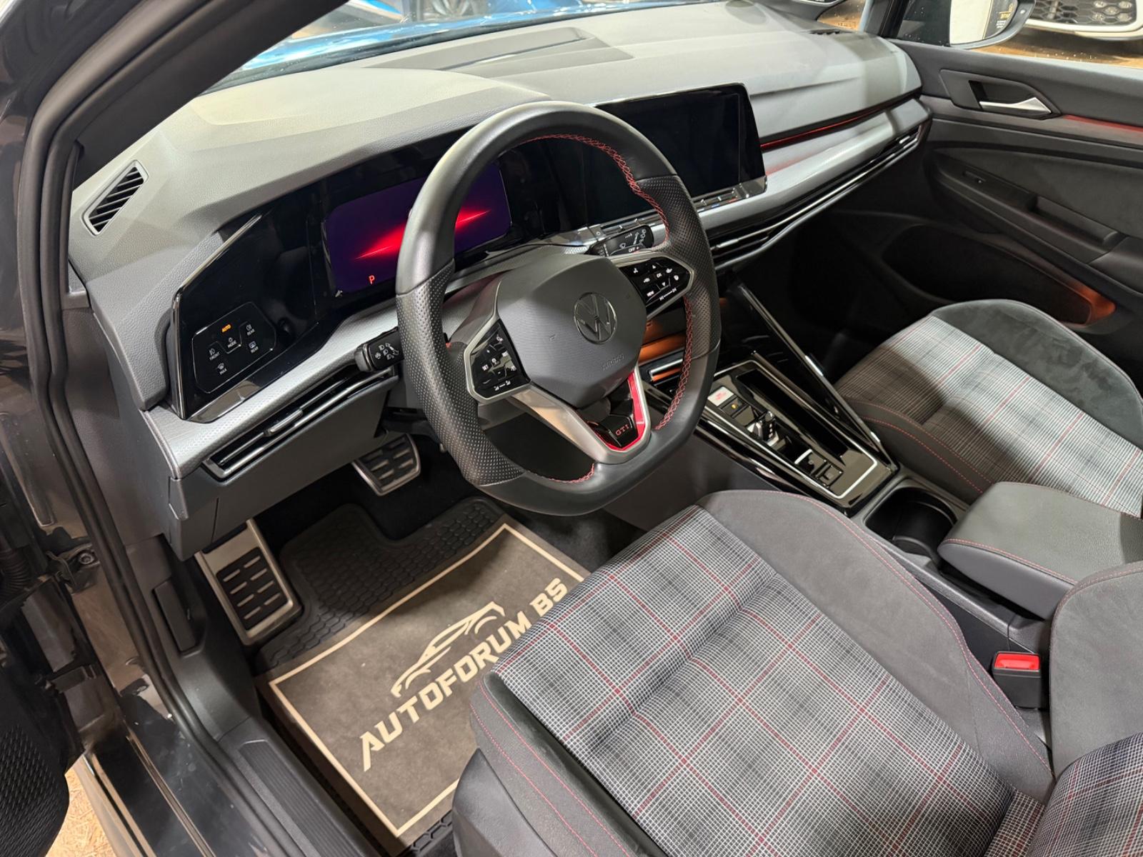 Volkswagen Golf VIII Lim. GTI 2.0TSI DSG/PANO/18"/ACC/SOUND, миниатюра 15