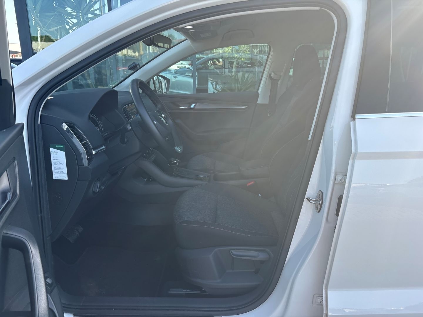 Fahrzeugabbildung SKODA Karoq Clever AHK BeheizbareWSS KLIMA ElekHeckkla