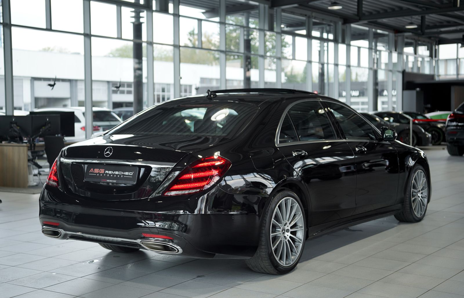 Mercedes Benz S 560