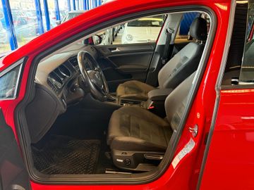 Volkswagen Golf - 9