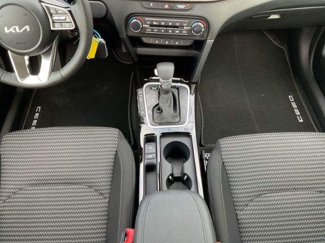 Fahrzeugabbildung Kia Ceed_sw VISION 1.5 T-GDI *KOMFORT-PLUS-PAKET*NAV