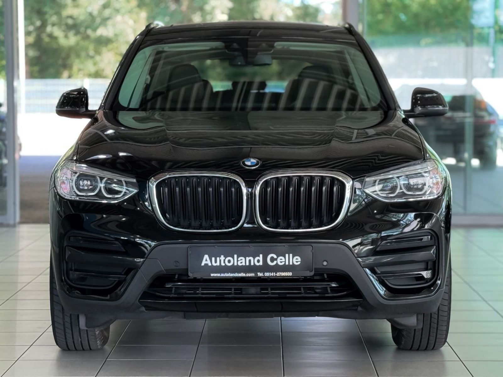 Fahrzeugabbildung BMW X3 xD30e Panorama HUD DAB Sport Individual HiFi