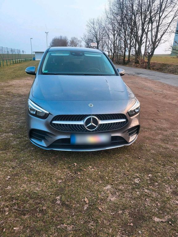 Image of Mercedes-Benz B 250