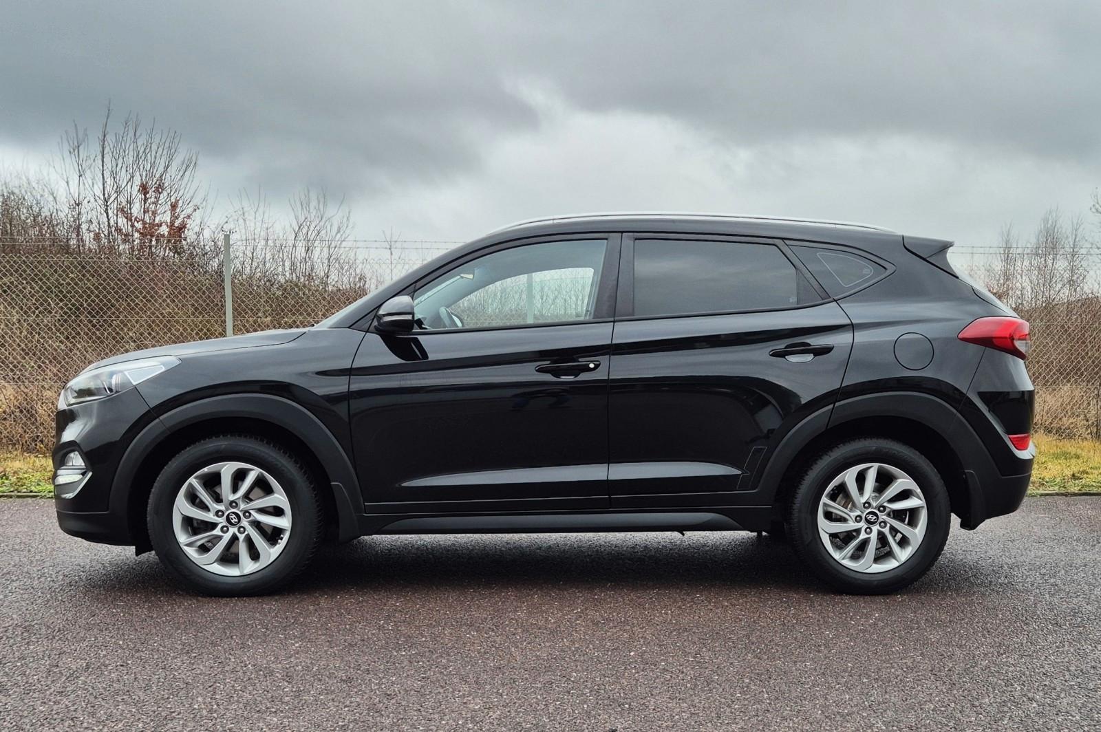 Hyundai Tucson 1.6 4WD, Automatik, Navi, Kamera.