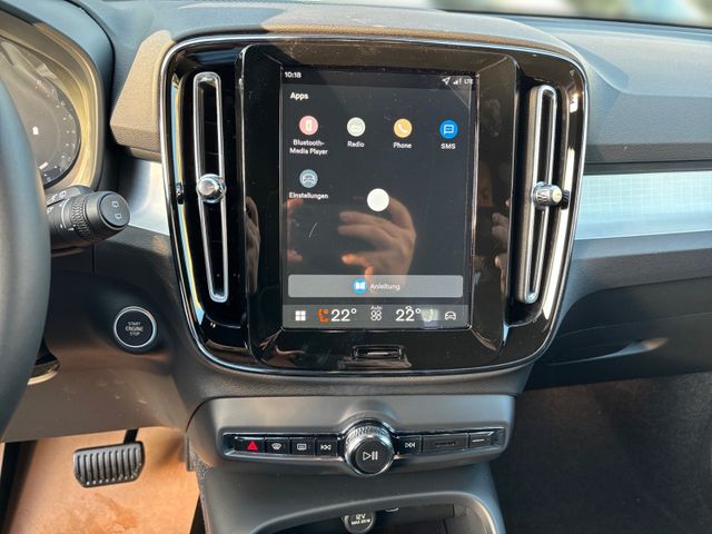 Volvo XC40 Plus Black Edition 2WD*Licht-P*360°*