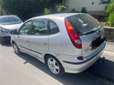 Nissan NISSAN ALMERA TINO 2.0 L BENZIN CVT AUTOMA... - Nissan Almera Tino aus 2002