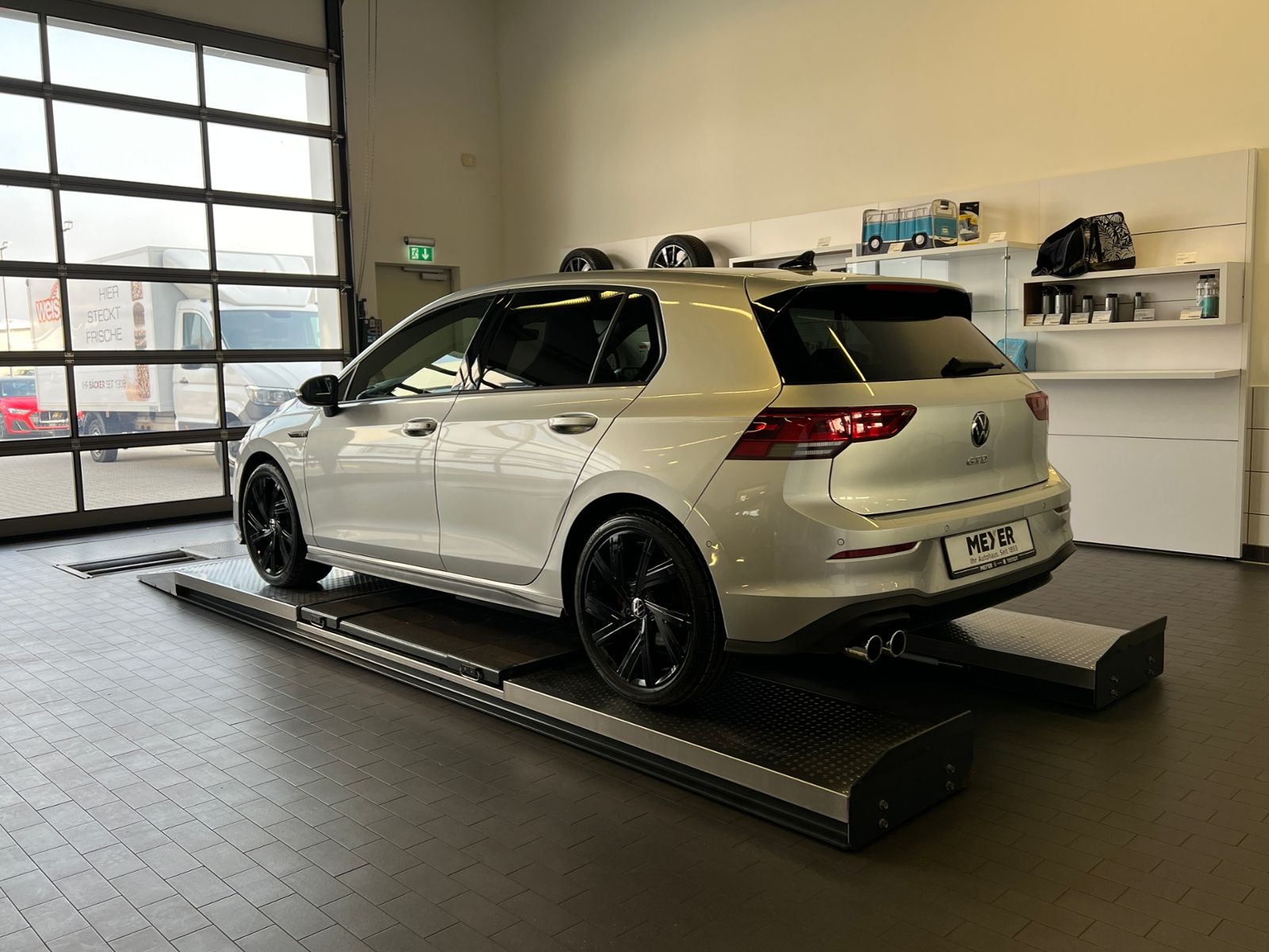 Fahrzeugabbildung Volkswagen Golf VIII GTD 2.0 TDI DSG *IQ.Drive-Paket, AHK,