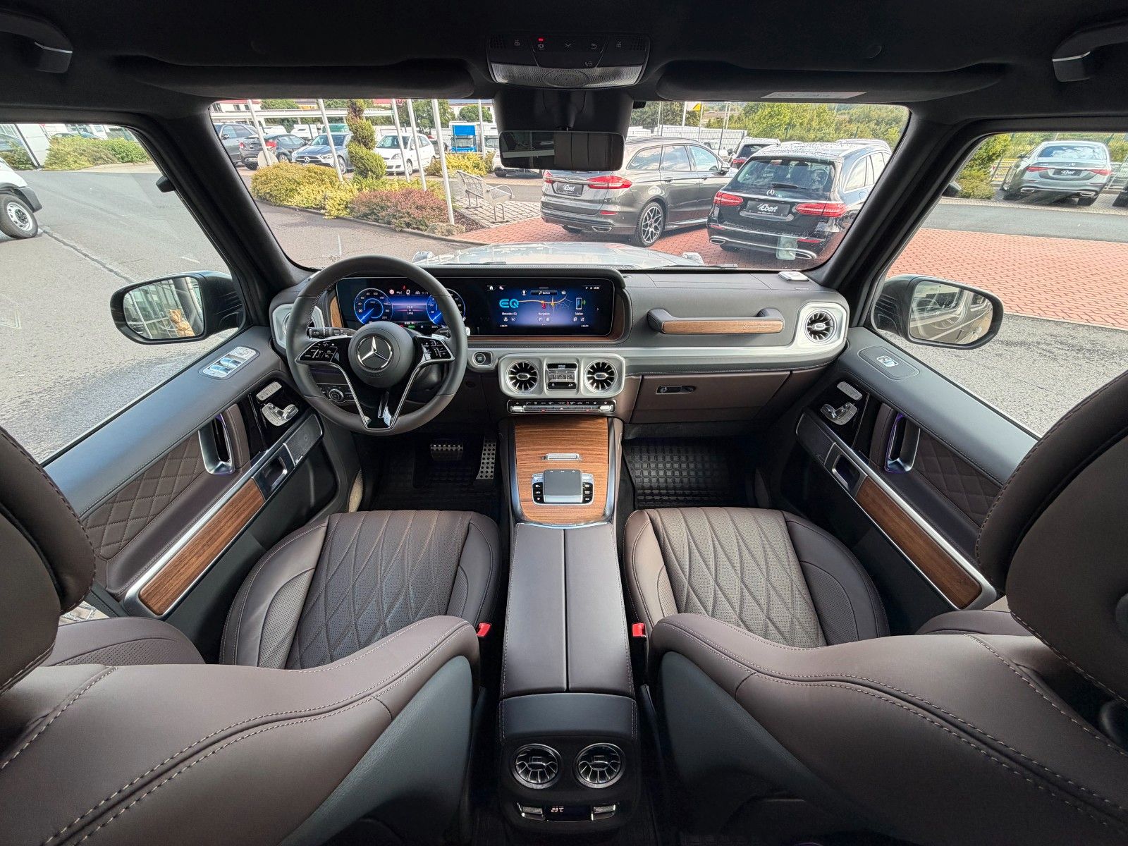 Fahrzeugabbildung Mercedes-Benz G 580 AMG+Distr+Burm3D+Massage+ESD+Night+360