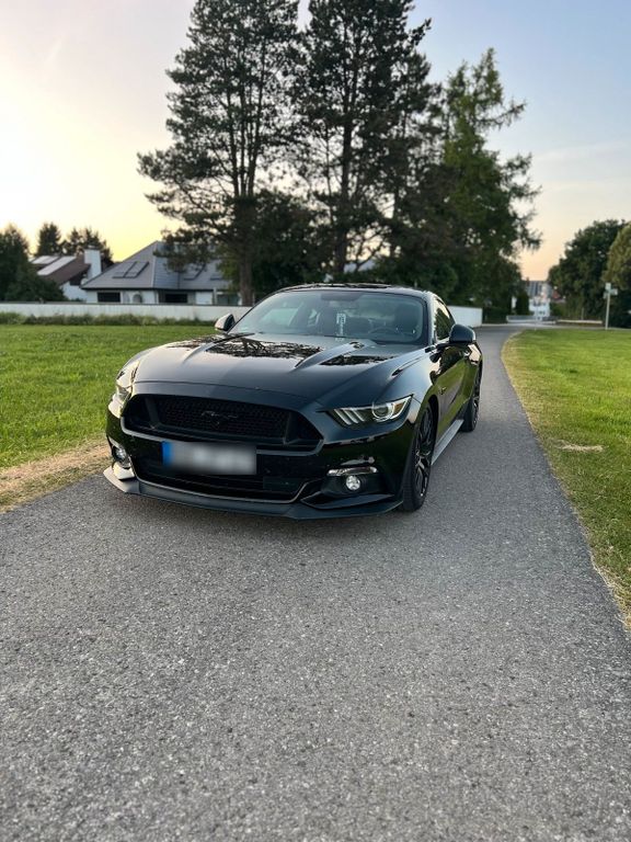 Image of Ford Mustang