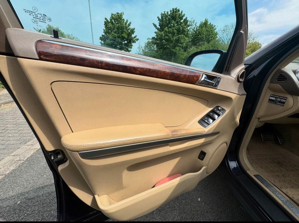 Mercedes-Benz ML 320