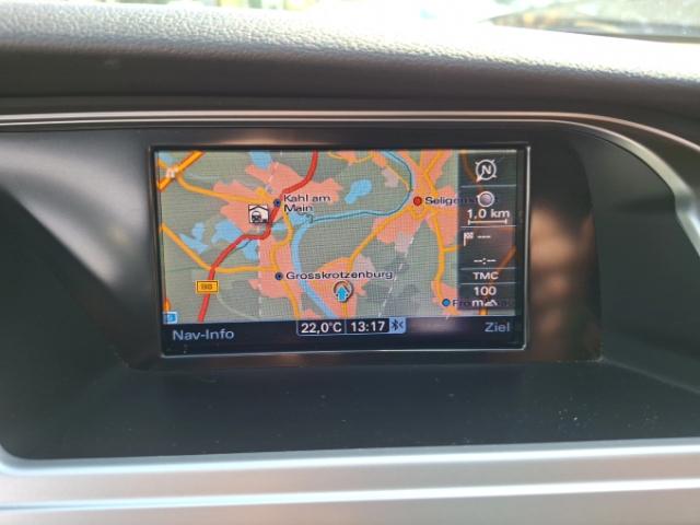 Audi A4 2011 — photo 22