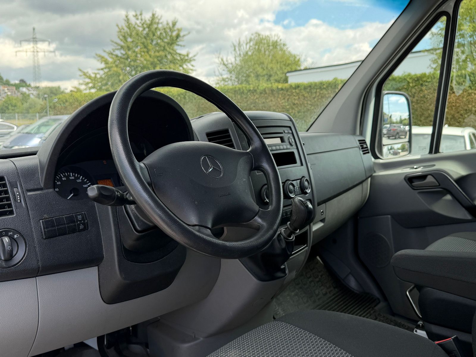 Fahrzeugabbildung Mercedes-Benz Sprinter II Kombi 211/213/214/216 CDI 9-SITZER