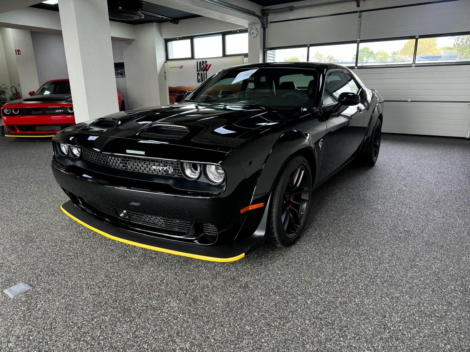 Fahrzeugabbildung Dodge CHALLENGER HELLCAT JAILBREAK -LAST CALL-CARBONE