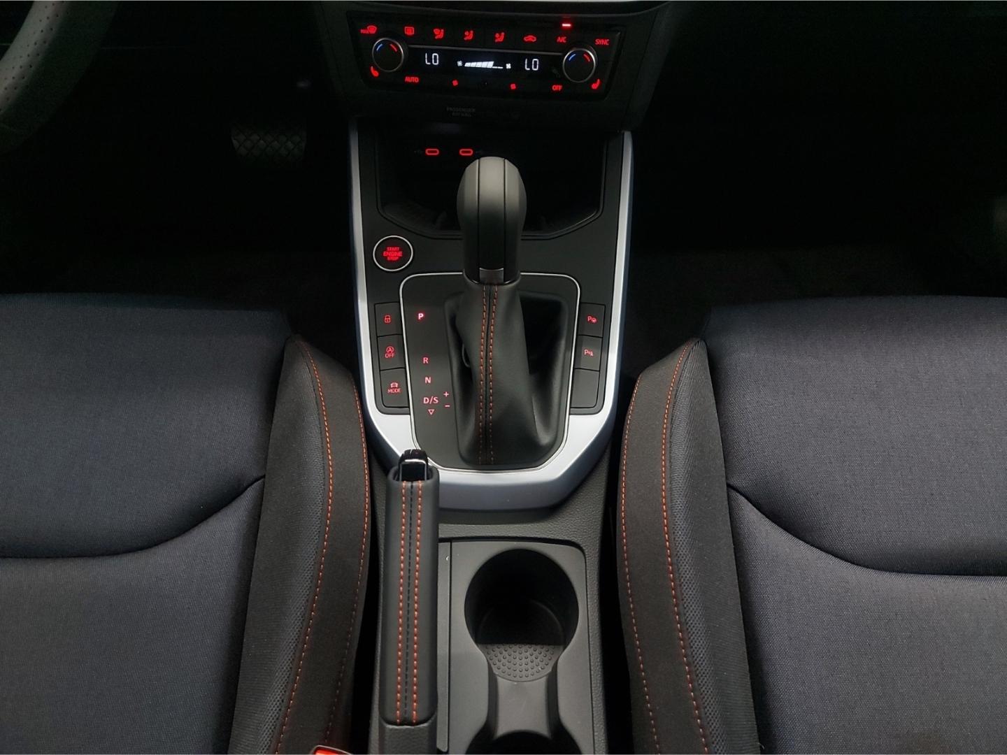 Seat Arona 1.0 TSI DSG FR LED Navi Kamera Kessy ACC L