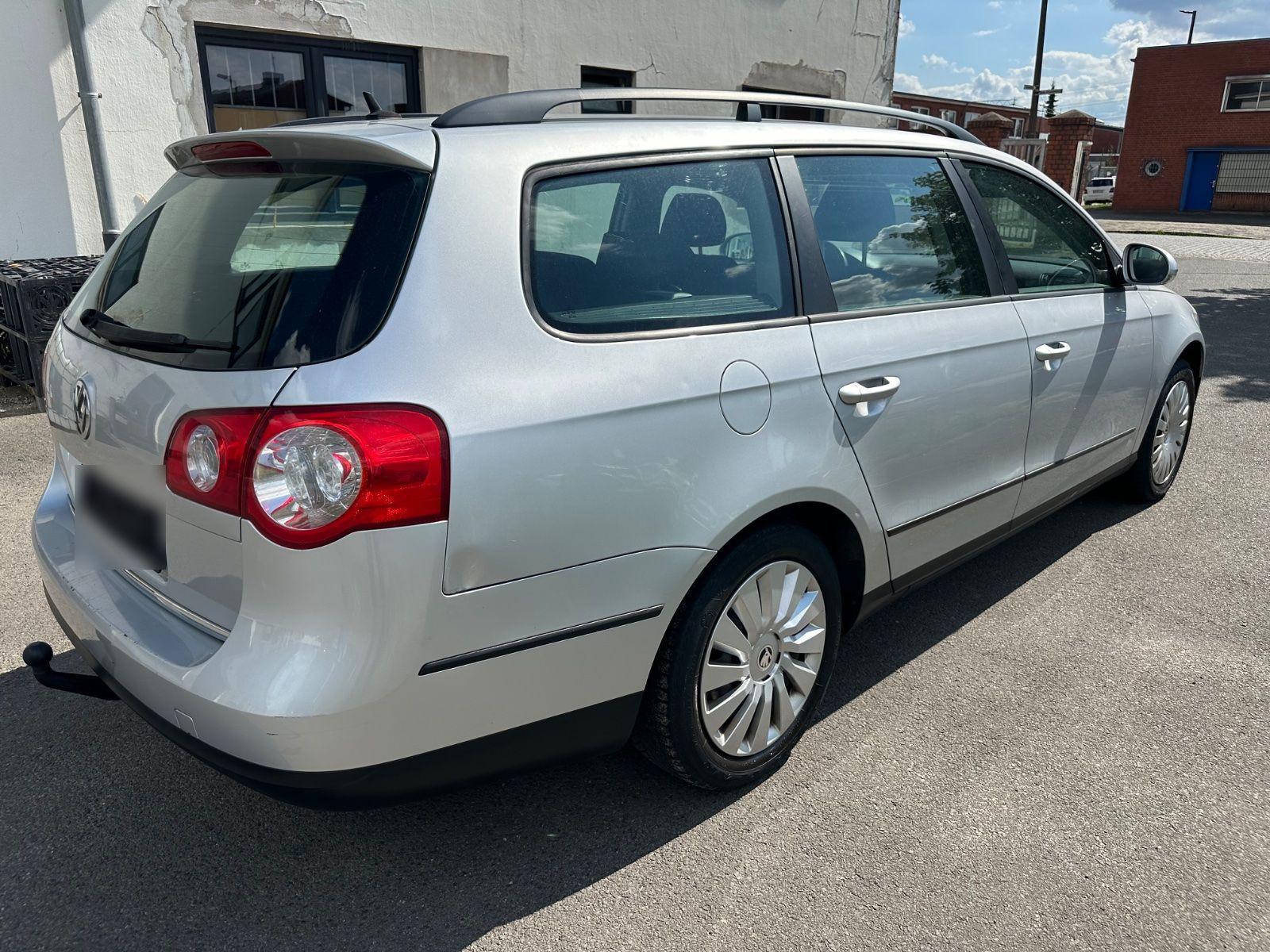 Volkswagen Passat 2009 — photo 12
