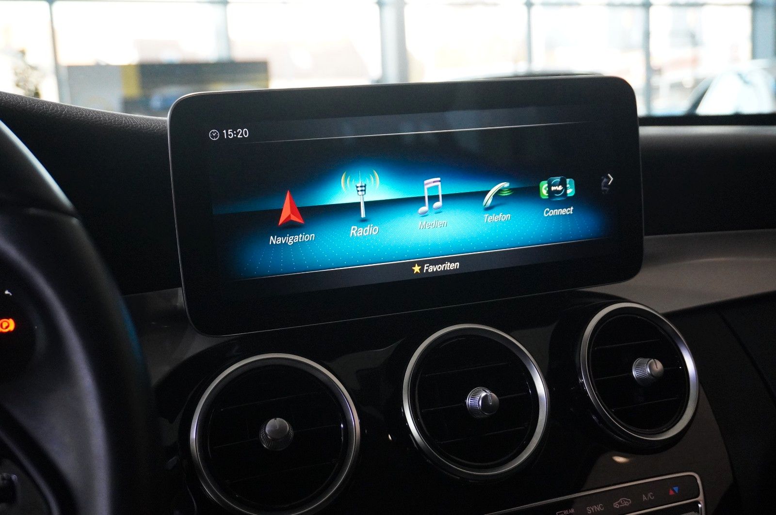 Fahrzeugabbildung Mercedes-Benz C 200D T BUSINESS NAVI/LED/KAMERA/SH/BURMESTER