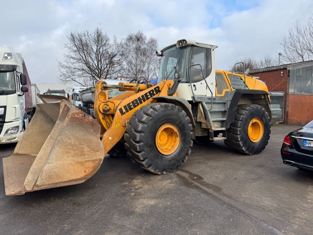 Liebherr L 566 2plus2