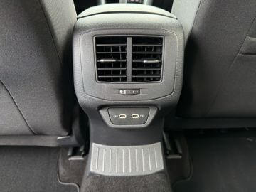 Volkswagen T-Roc 1.5 TSI Style DCT AHK Kamera Navi Massage