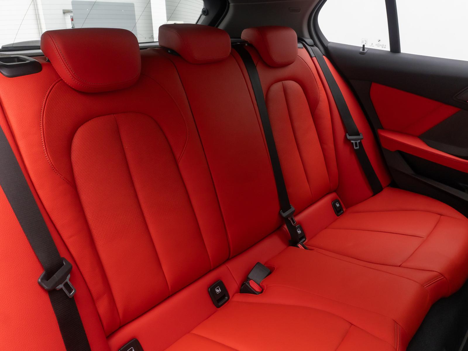 BMW 1 Series i SportLine H/K HUD DAB Kamera Panorama Leder, миниатюра 28