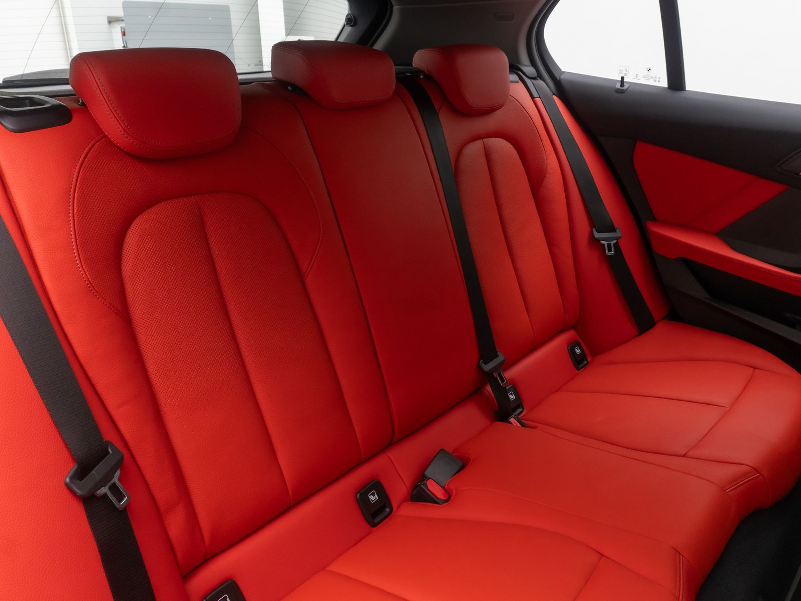 Fahrzeugabbildung BMW 120i SportLine H/K HUD DAB Kamera Panorama Leder
