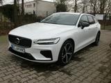 Volvo V60 T6 AWD Ultra Dark*Business-Paket*360Grad*B+W - Volvo Gebrauchtwagen in Essen