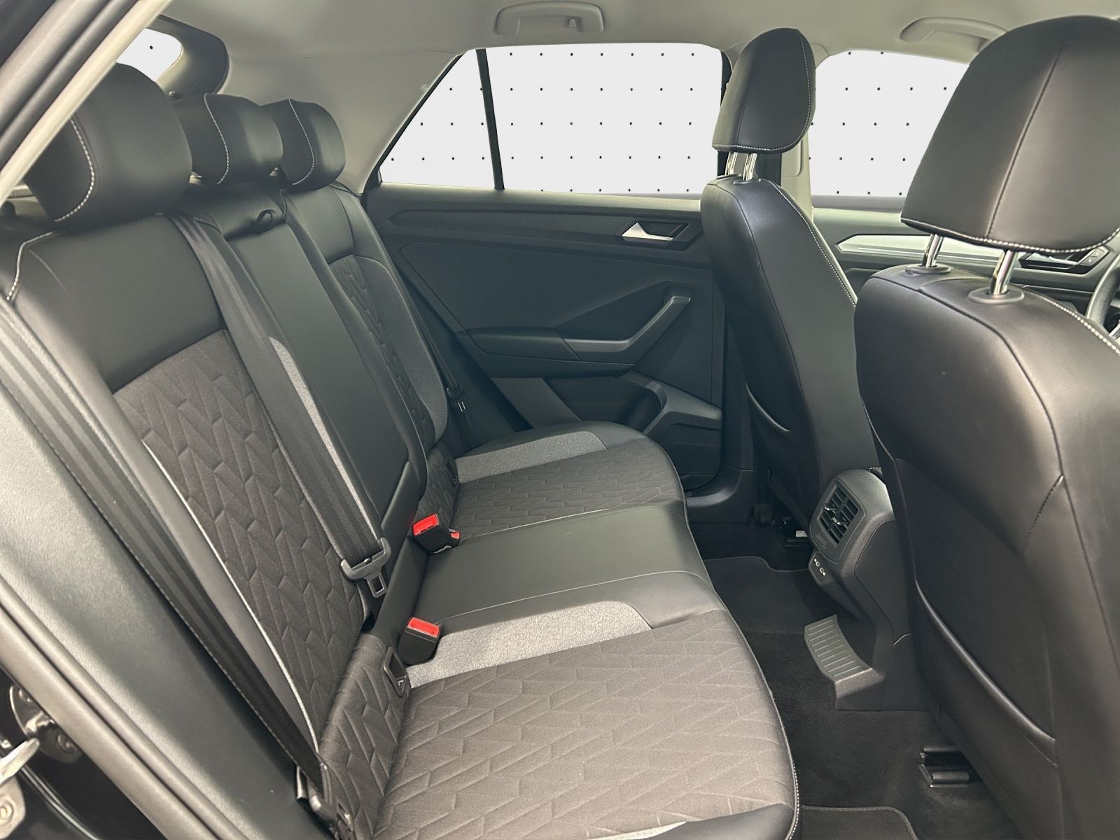 Volkswagen T-Roc - Bild 15