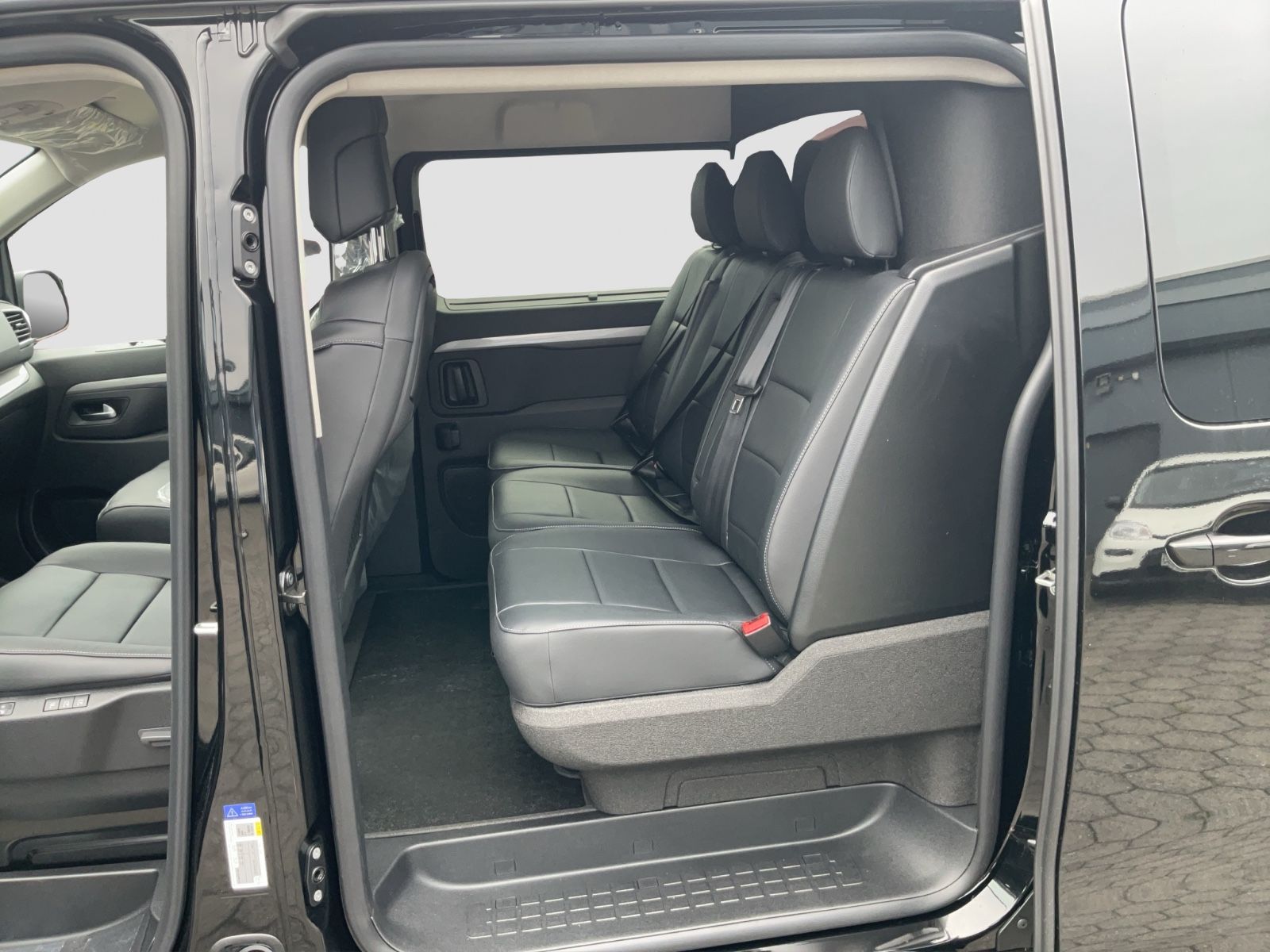 Fahrzeugabbildung Fiat Scudo L3 177 PS Multicab Automatik Leder AHK