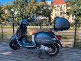 Piaggio GTS300 Garagenfahrzeug mit wenig km - Offers matching your search criteria