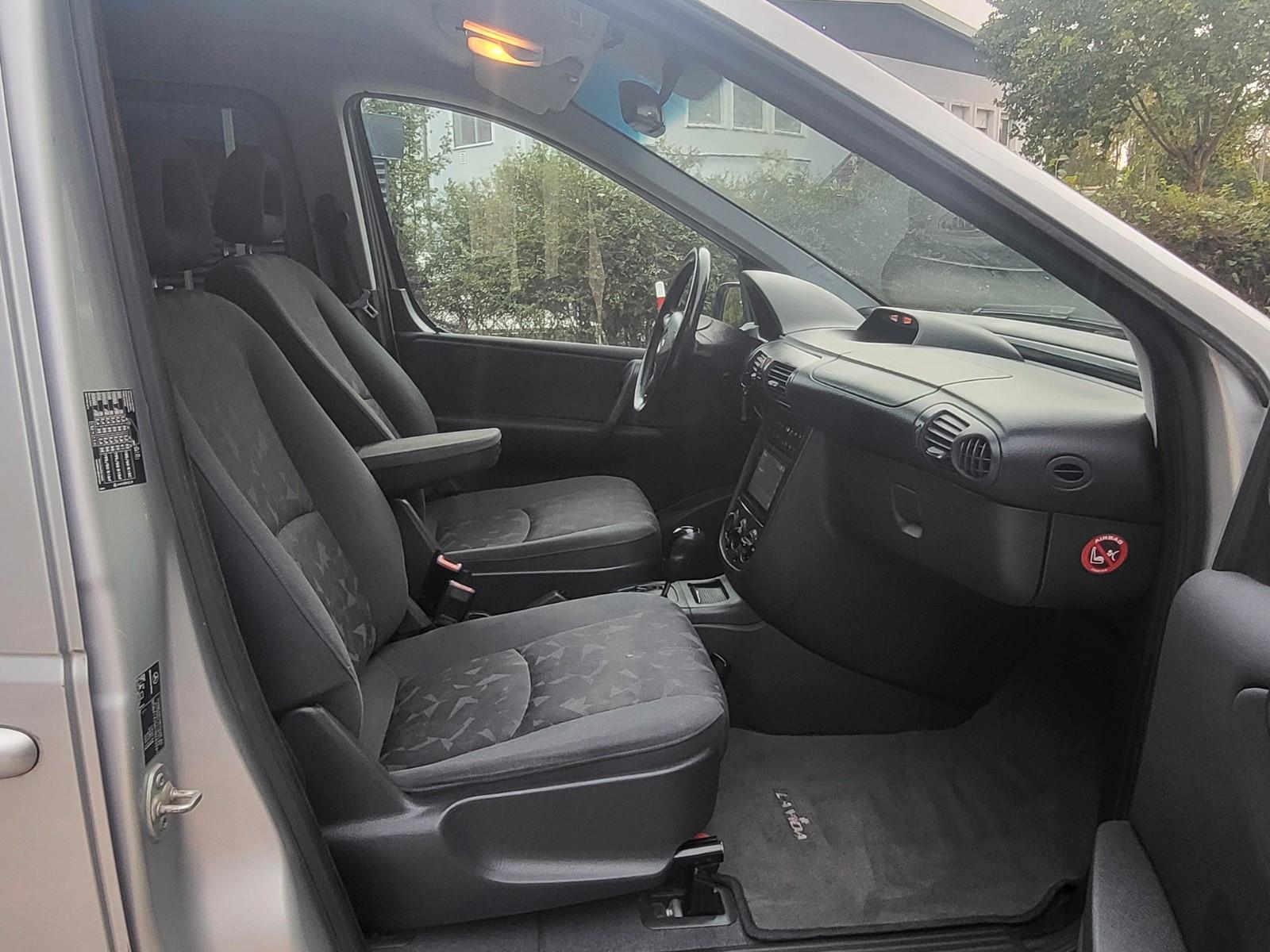 Mercedes-Benz Vaneo 2005 — photo 9