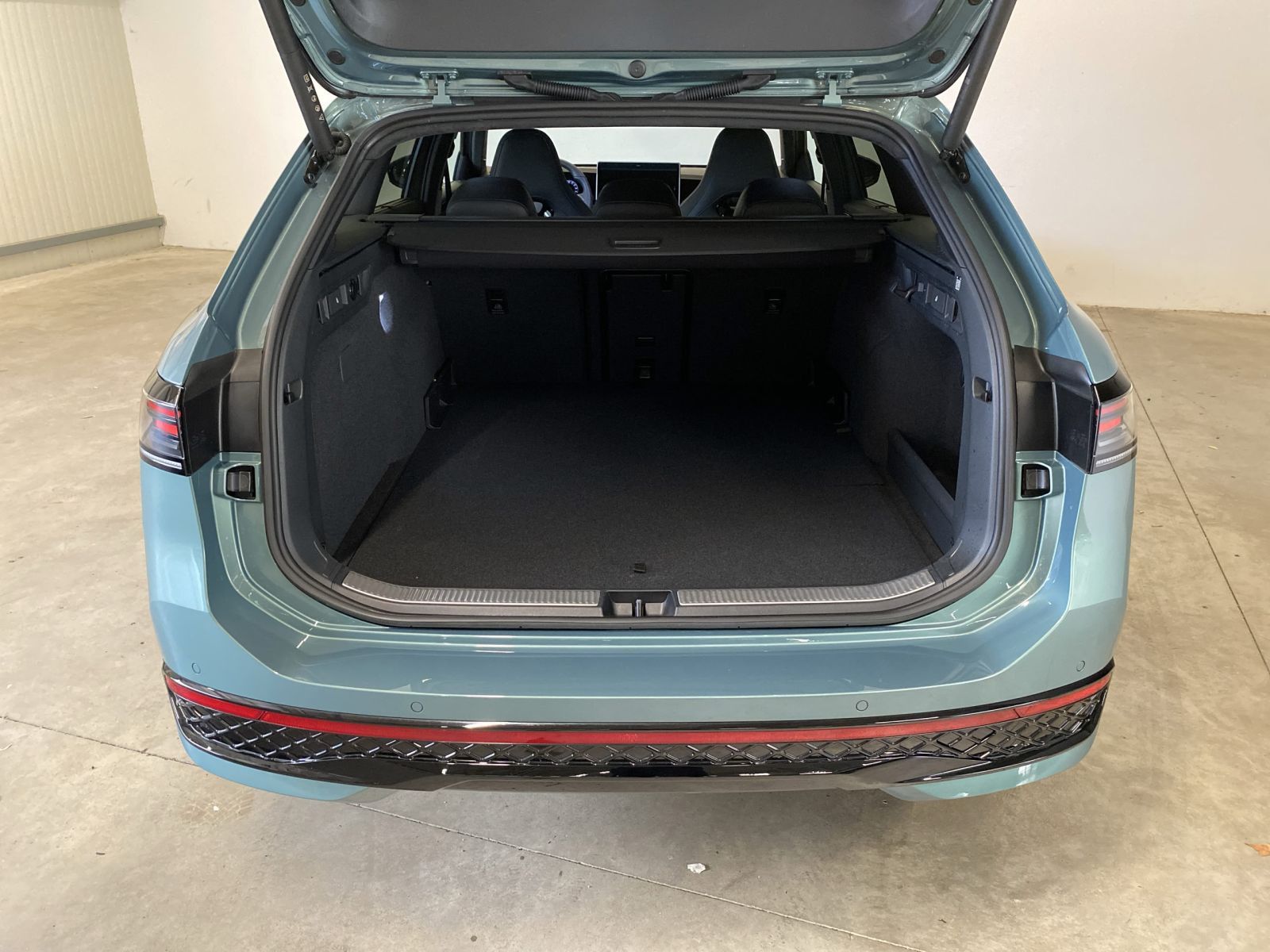 Volkswagen Passat Variant - Bild 9