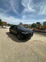 Audi Q8 55 TFSI e quattro tiptronic - - gebrauchte Audi Q8 aus dem Jahr 2021