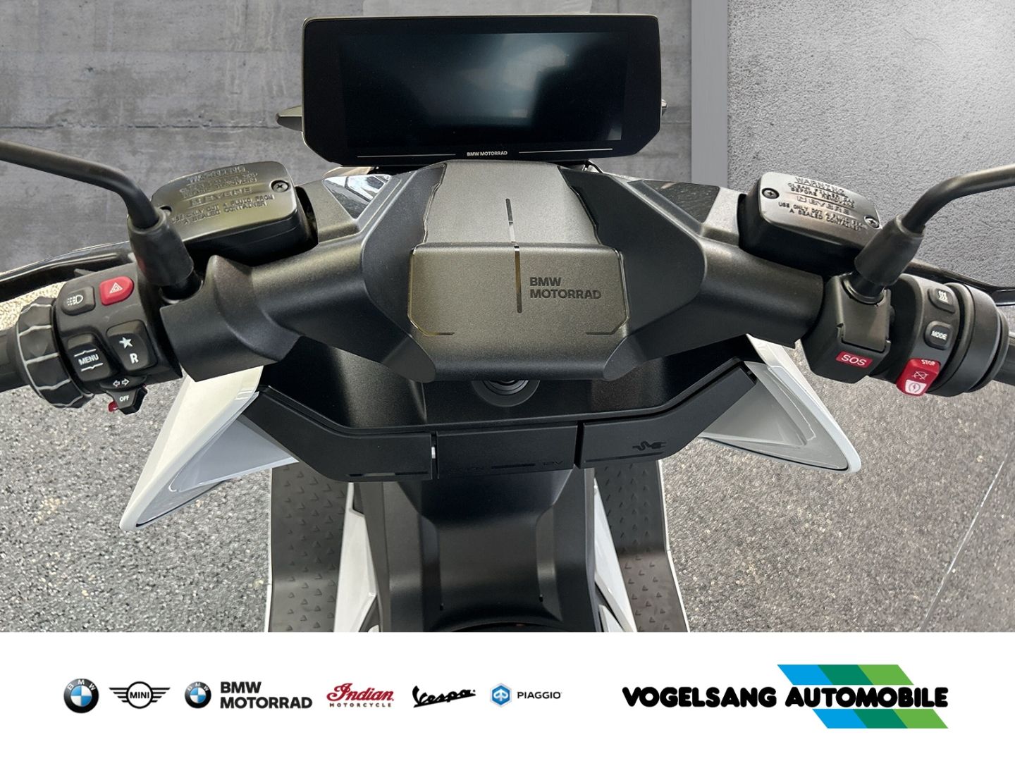 Fahrzeugabbildung BMW CE 04 Dynamik-Paket, Komfort-Paket, Topcase, Sei