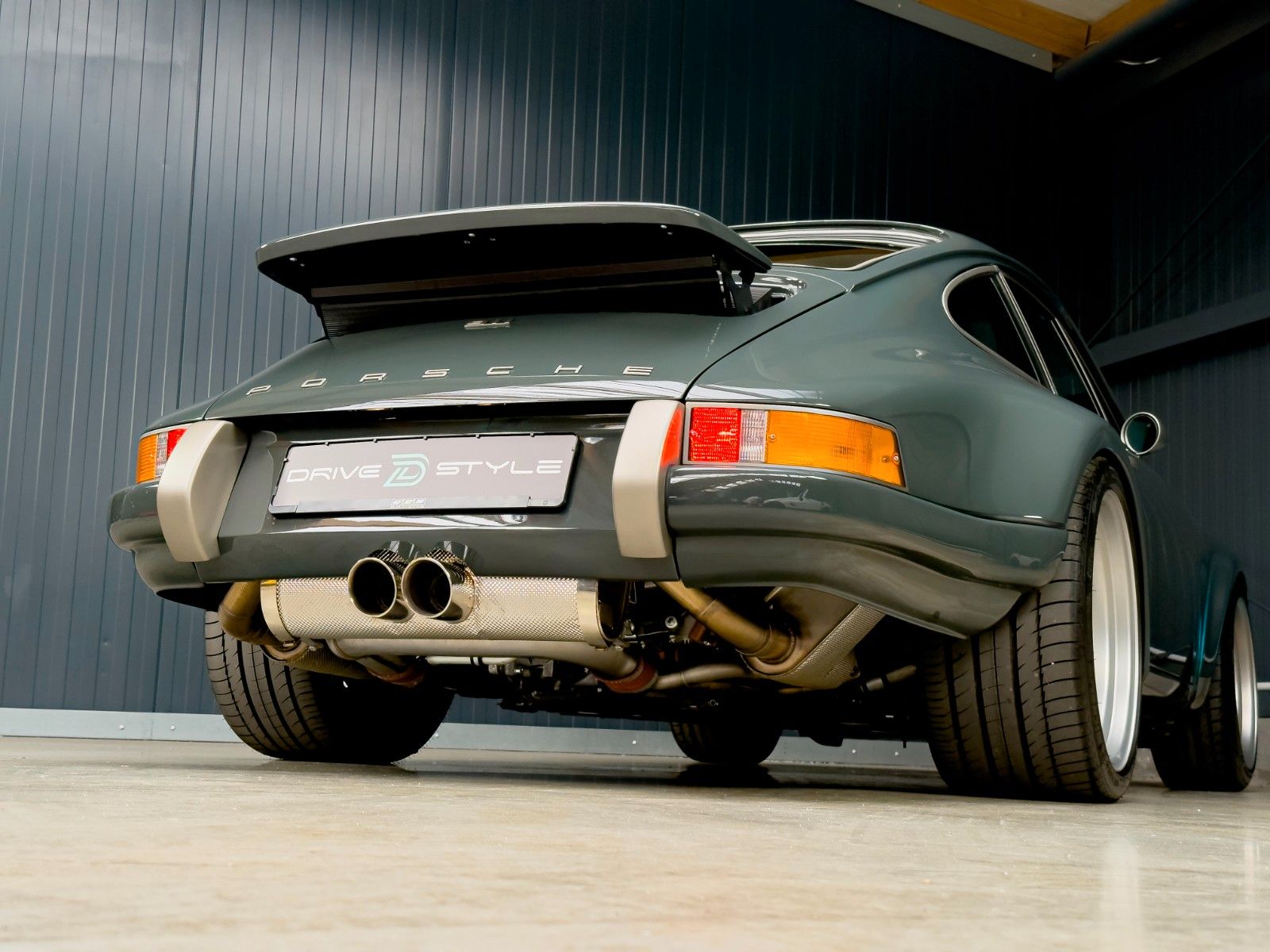 Fahrzeugabbildung Porsche 911 RSR Hommage