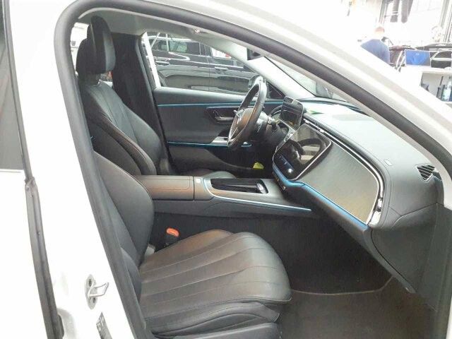 Fahrzeugabbildung Mercedes-Benz E 300de Avantgarde+Distr+Memory+360+Digital+AHK