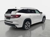 Skoda KODIAQ 1.5 TSI DSG SPORTLINE NAVI LED PANO 7-SIT - Skoda Kodiaq mit Benzin-Antrieb: Geländewagen, Automatik