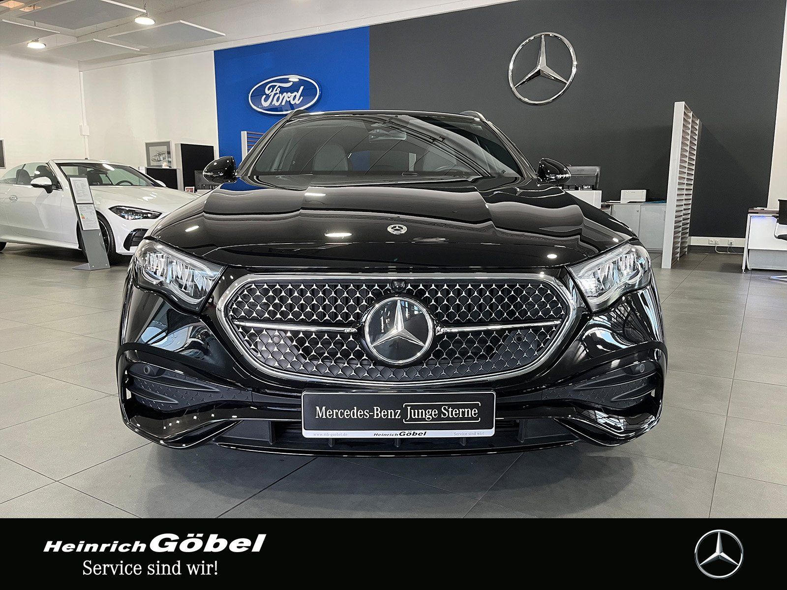 Fahrzeugabbildung Mercedes-Benz E 220 d T AMG+SUPERSCREEN+NIGHT+ KAMERA+CARPLAY