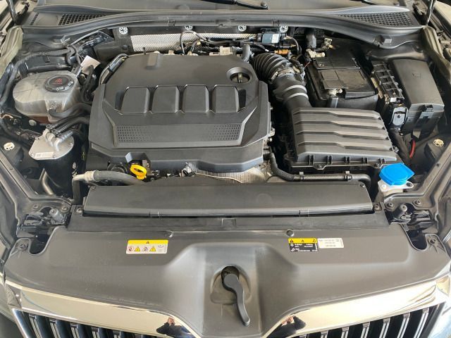 Superb Combi Ambition 2.0 TDI DSG 4x4 AHK+NAVI