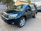 Toyota RAV 4 RAV4 Executive - Toyota RAV 4 mit Diesel-Antrieb: Allradantrieb, Geländewagen