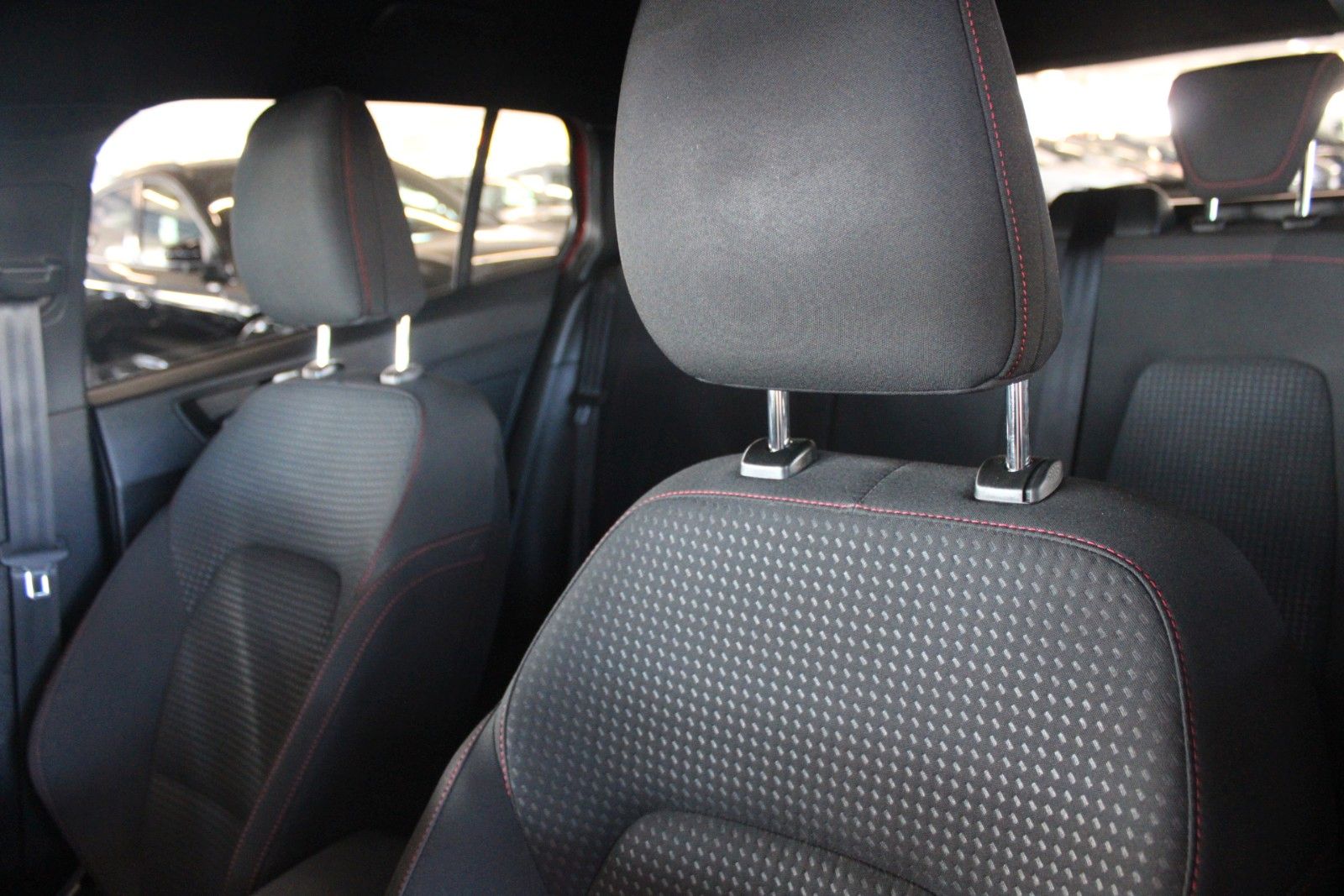 Fahrzeugabbildung Ford Focus ST-Line Automatik WinterPaket CAM ACC