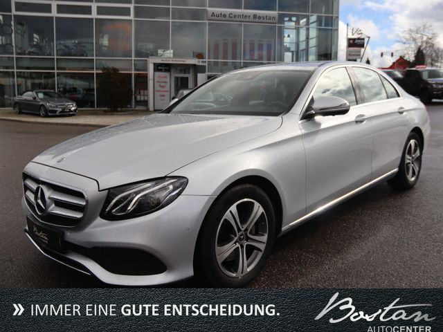 Mercedes-Benz E 220 d/AVANTGARDE/4-MATIC/VIRTUAL TACHO/360°