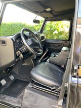 Land Rover Defender - gebrauchte Land Rover Defender aus dem Jahr 2016