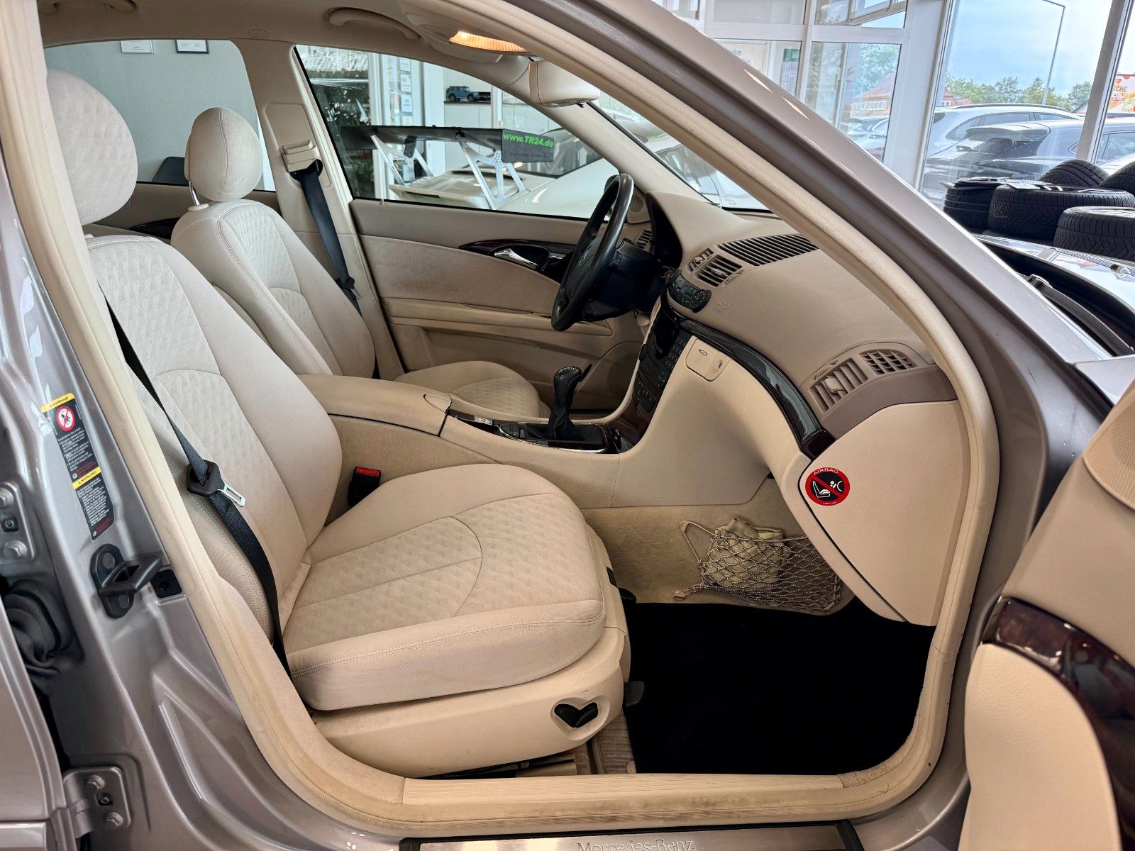 Fahrzeugabbildung Mercedes-Benz E 200 Classic