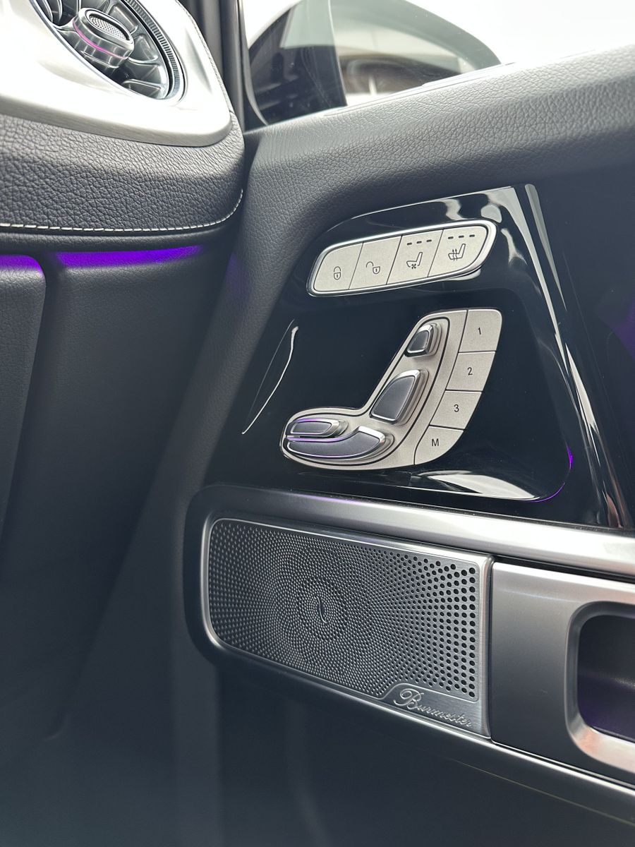 Fahrzeugabbildung Mercedes-Benz G 63 AMG Driver's Package NAV+LED+GLASDACH+360°